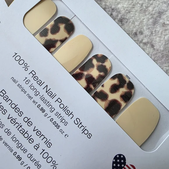 Color Street Show and Shell Nail Strips - Picture 2 of 3